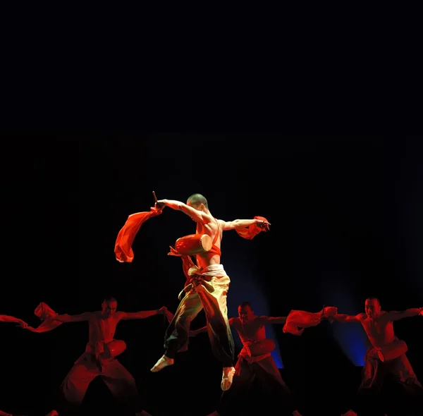 Chinese national dancer — Stockfoto