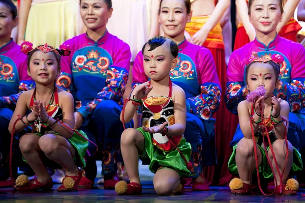 chinese national dancers