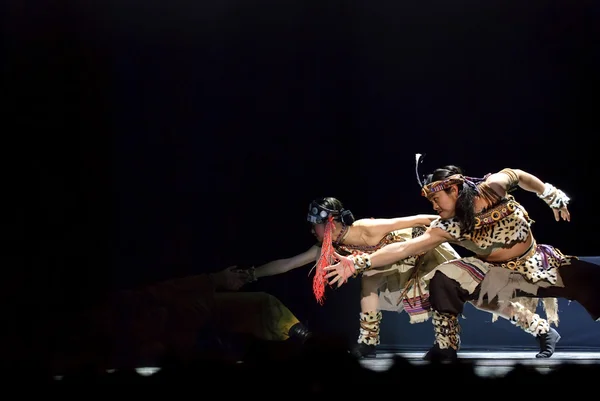 Chinese folk dance — Stock Photo, Image