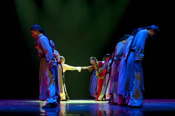 Chinese modern dancers — Stock Photo, Image