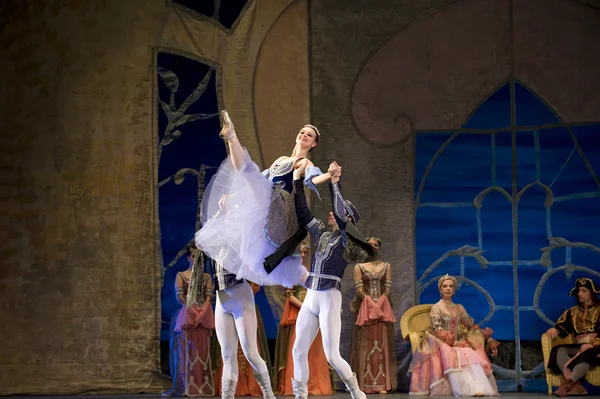 Pretty ballet dancer — Stock Photo, Image