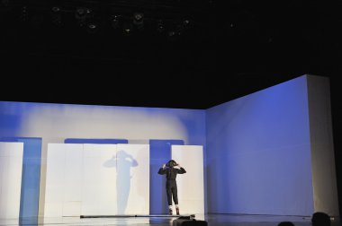 frence modern dansçı
