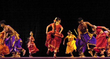 Hint bharatanatyam dansçı