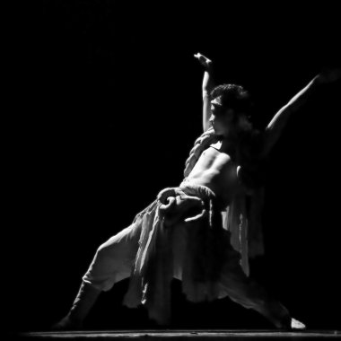 Çin qiang Ulusal dansçılar