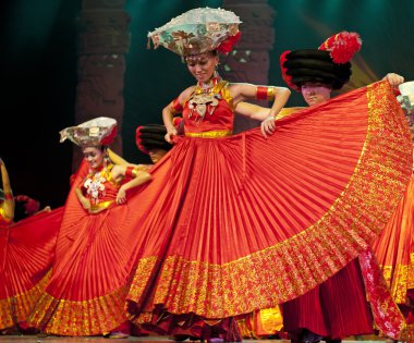 Çin etnik dans yi milliyet