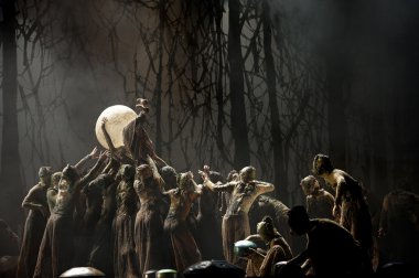 chinese national dancers