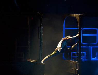 Ünlü Çin tiyatro dans: Demiryolu gerillalar