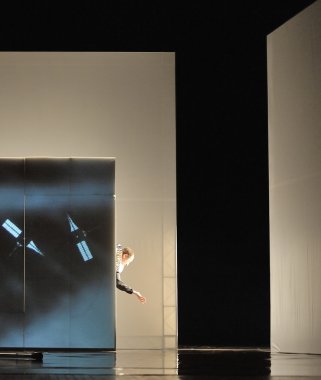 Modern dansçı Fransız