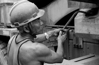 çalışkan işçi inşaat sitesinde