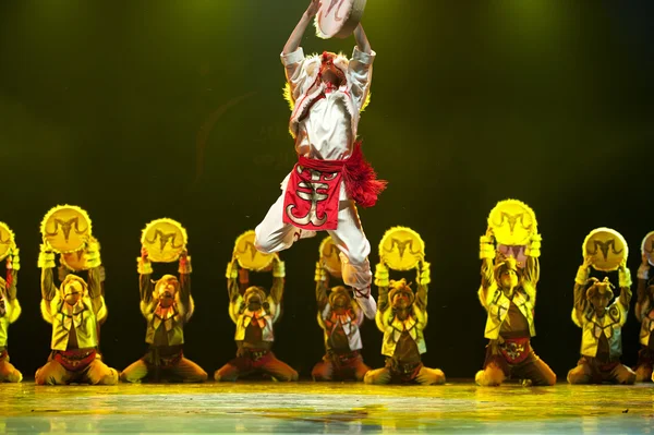 Bailarines nacionales chinos de Qiang — Foto de Stock