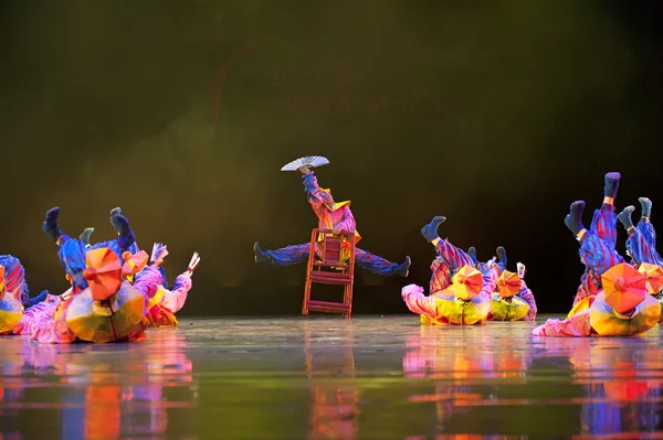 Chinese national dancers — Stock Photo, Image