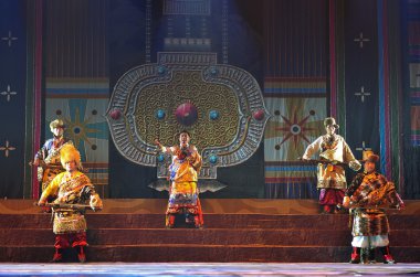 Tibet etnik dansçılar