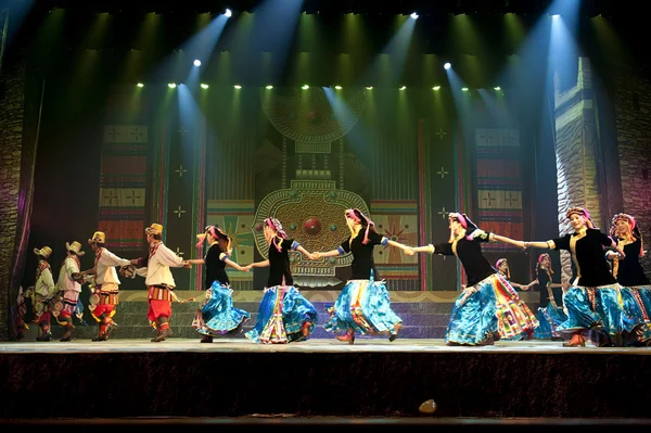 Chinese Tibetan ethnic dance — Stock Photo, Image