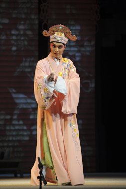 Çin Sichuan opera sanatçısı 