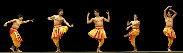 Hint bharatanatyam dansçı — Stok fotoğraf