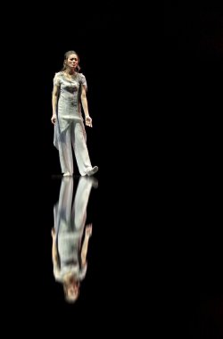 Çin modern dansçı 