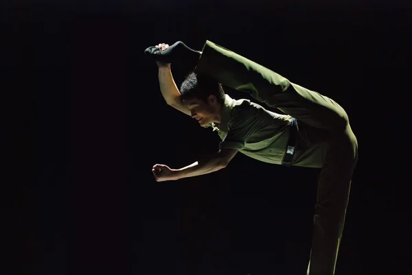 Danseuse moderne chinoise — Photo