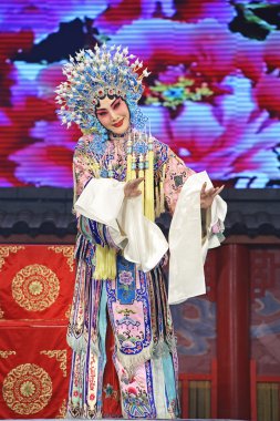 oldukça Çince Geleneksel opera oyuncu tiyatro kostüm