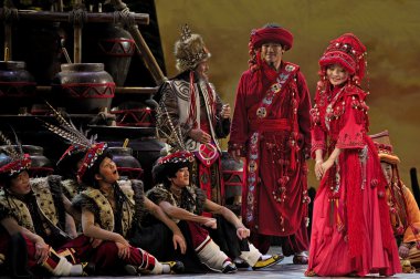 Çin qiang etnik dans Qiang etnik dans troup tarafından gerçekleştirilen