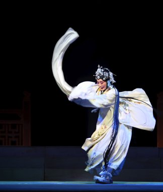 Çin qi opera sanatçısı mulian drama