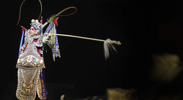 Chinese traditional opera actor with theatrical costume — Stock Photo, Image