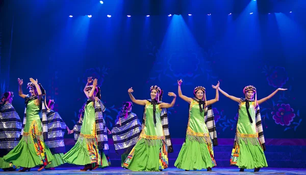 Chinese Tibetan ethnic dance — Stock Photo, Image