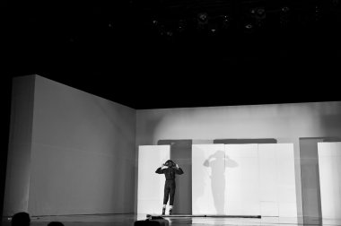 frence modern dansçı