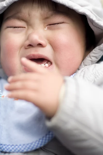 Um bebé a chorar — Fotografia de Stock