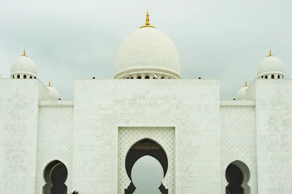 A white Grand Mosque — Stock Photo, Image