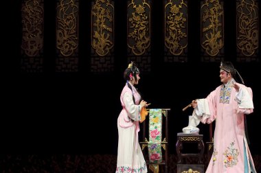 Çin Sichuan opera sanatçısı