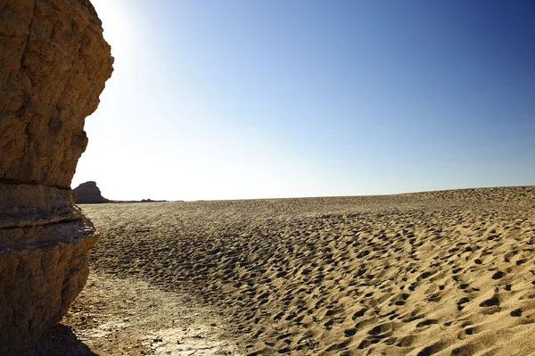 Het oppervlak van de aarde van de unieke yadan in de gobi-woestijn in dunhuang, china — Stockfoto