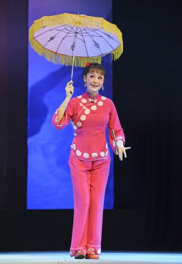 oldukça Çince Geleneksel opera oyuncu tiyatro kostüm