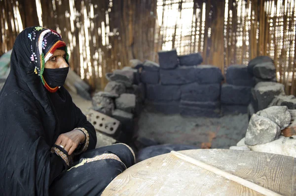 Nošení závojů beduínské ženy — Stock fotografie