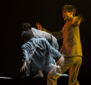 profesyonel modern dansçı