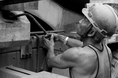 çalışkan işçi inşaat sitesinde