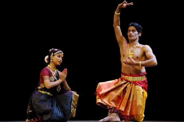 Indian Bharatanatyam dancer — Stock Photo, Image
