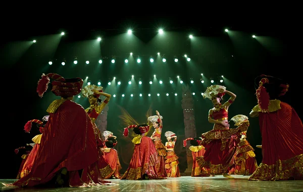 Danza étnica china de nacionalidad Yi — Foto de Stock