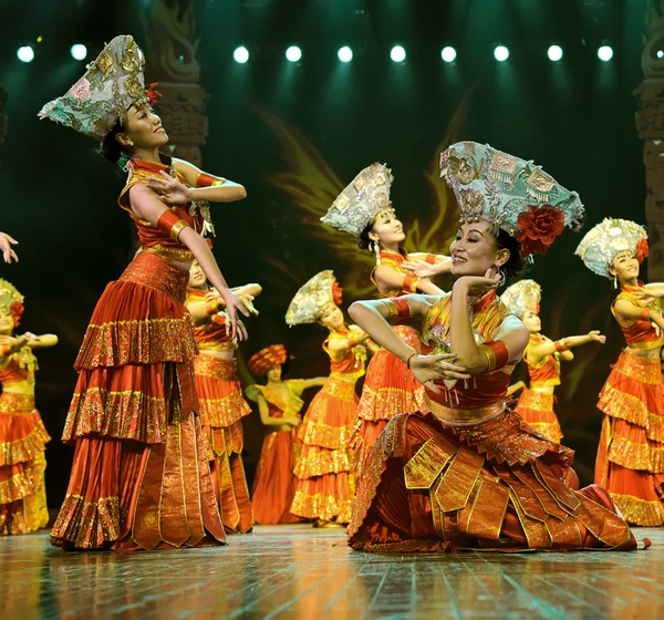 Chinese ethnic dance of Yi nationality — Stock Photo, Image