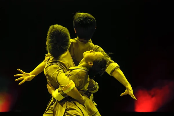 Kinesiska moderna dansare — Stockfoto