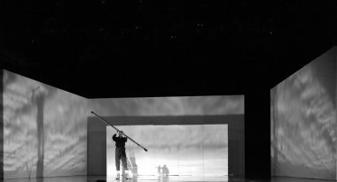 Modern dansçı Fransız