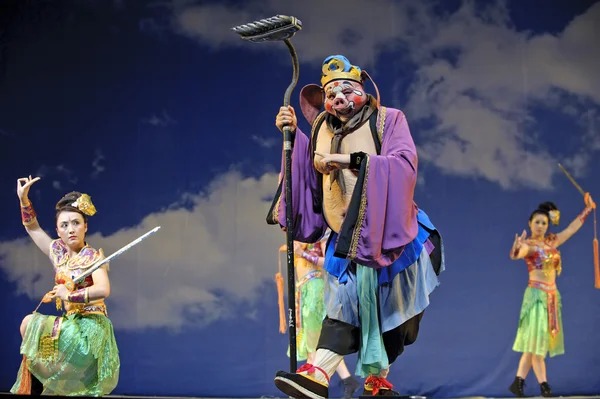 Kinesisk opera "monkey king: flammande berg" — Stockfoto