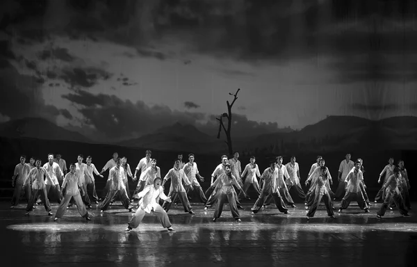 O famoso drama de dança chinês: Guerrilheiros Ferroviários — Fotografia de Stock