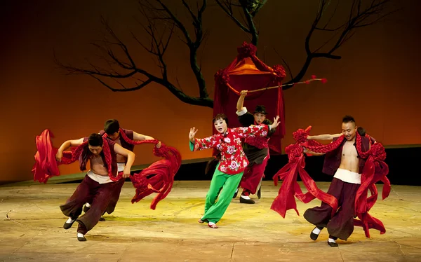 中国京剧演员在舞台上执行 — 图库照片