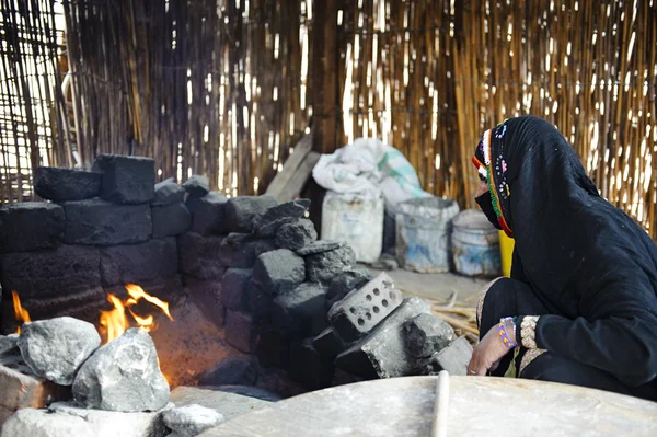 덮어 베 두 인 여성 — 스톡 사진