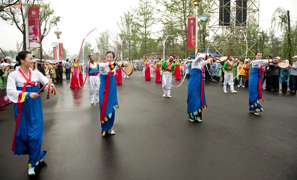 Noord-Koreaanse pyongyang folk dansers — Stockfoto