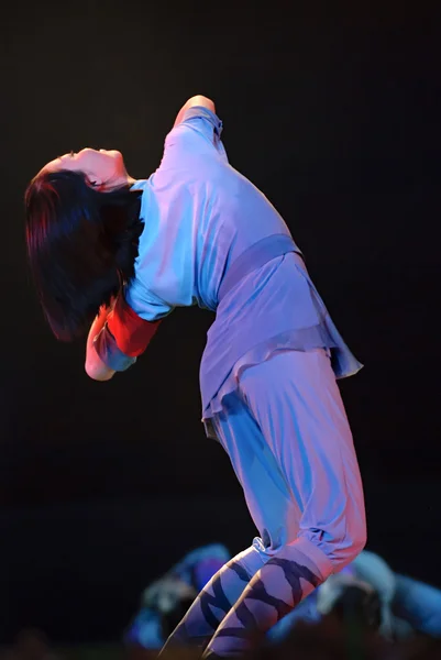 Κινεζική σύγχρονη χορεύτρια — Φωτογραφία Αρχείου