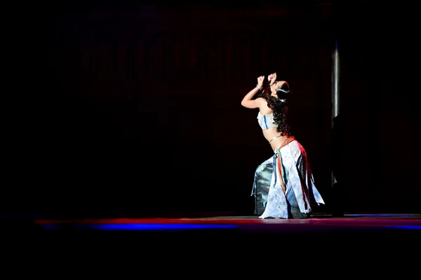 Драма современного танца — стоковое фото