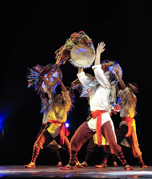 Bailarines étnicos chinos de Qiang —  Fotos de Stock