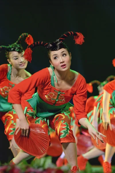 Chinese folk dance — Stock Photo, Image