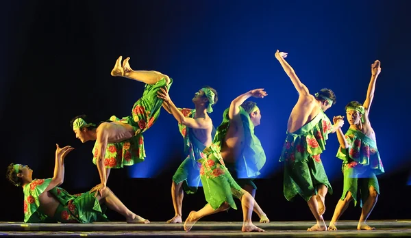 Chinese national dancers — Stock Photo, Image